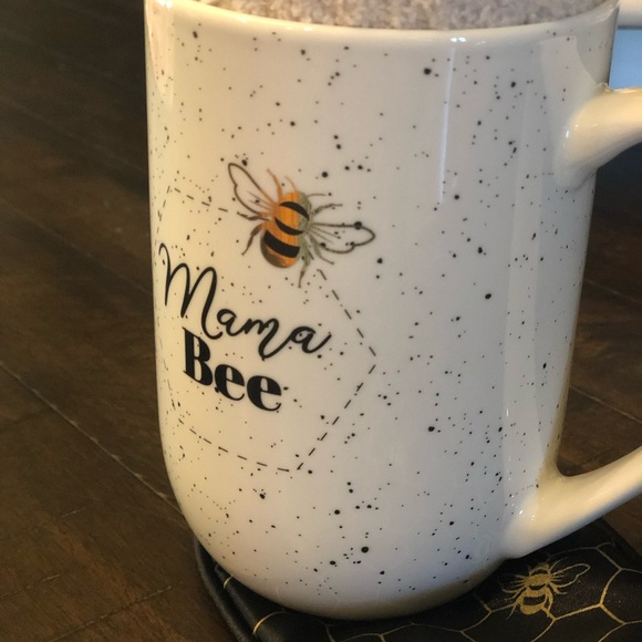 Mama Bee Boxed Gift Set - Picture 4 of 12